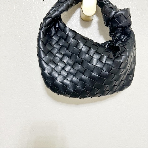 Urban expressions Mini Jodie Bag black faux leather braided - Picture 4 of 11